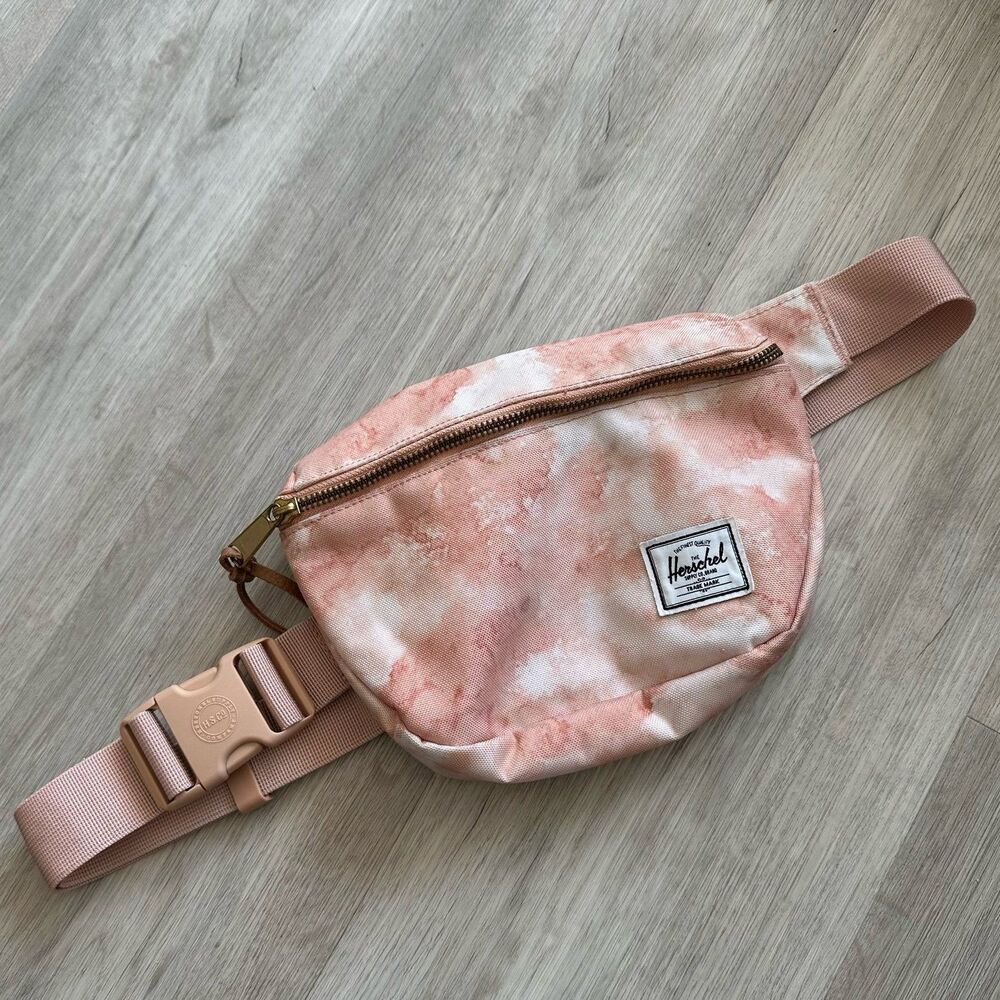 Herschel Fourteen Fanny Pack Waist Bag Pink Pastel Cloud Papaya Marble Print